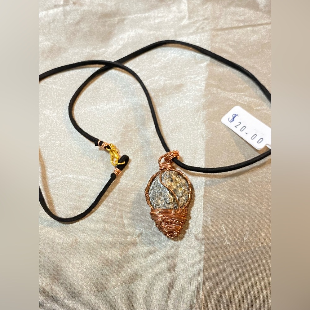 Yin n Yang stone, jewelry necklace, hand made